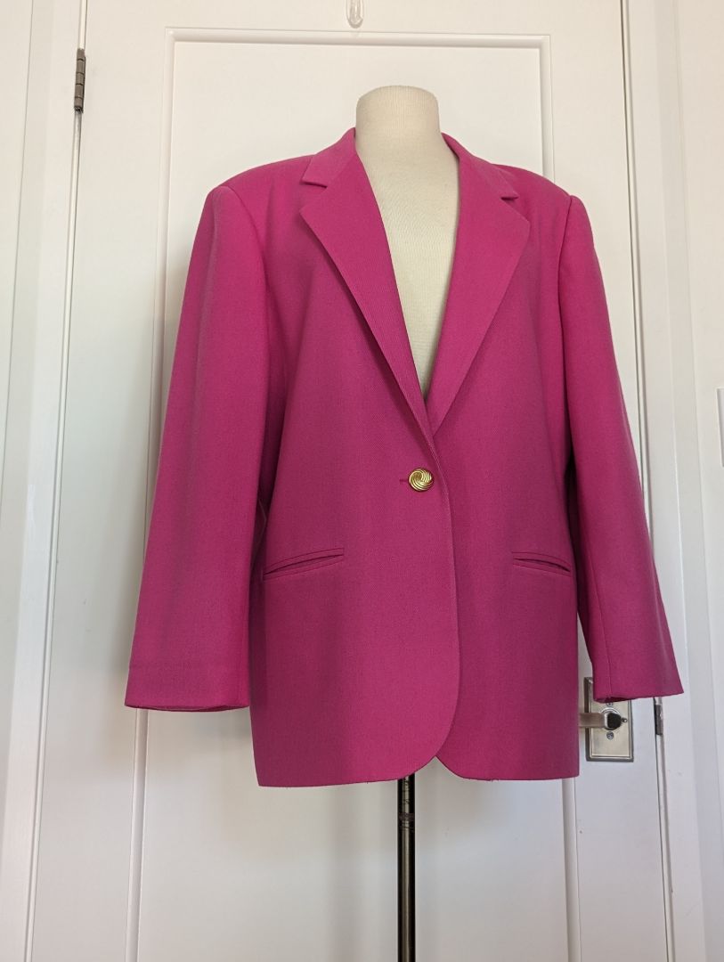 VINTAGE Savannah Blazer Size: 14
