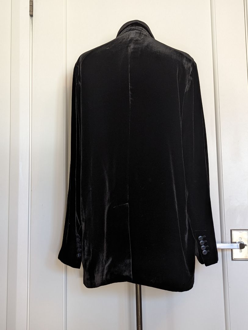 Vince Size: 12 Velvet Blazer