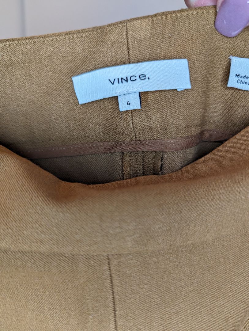 Vince Size: 6 Pants