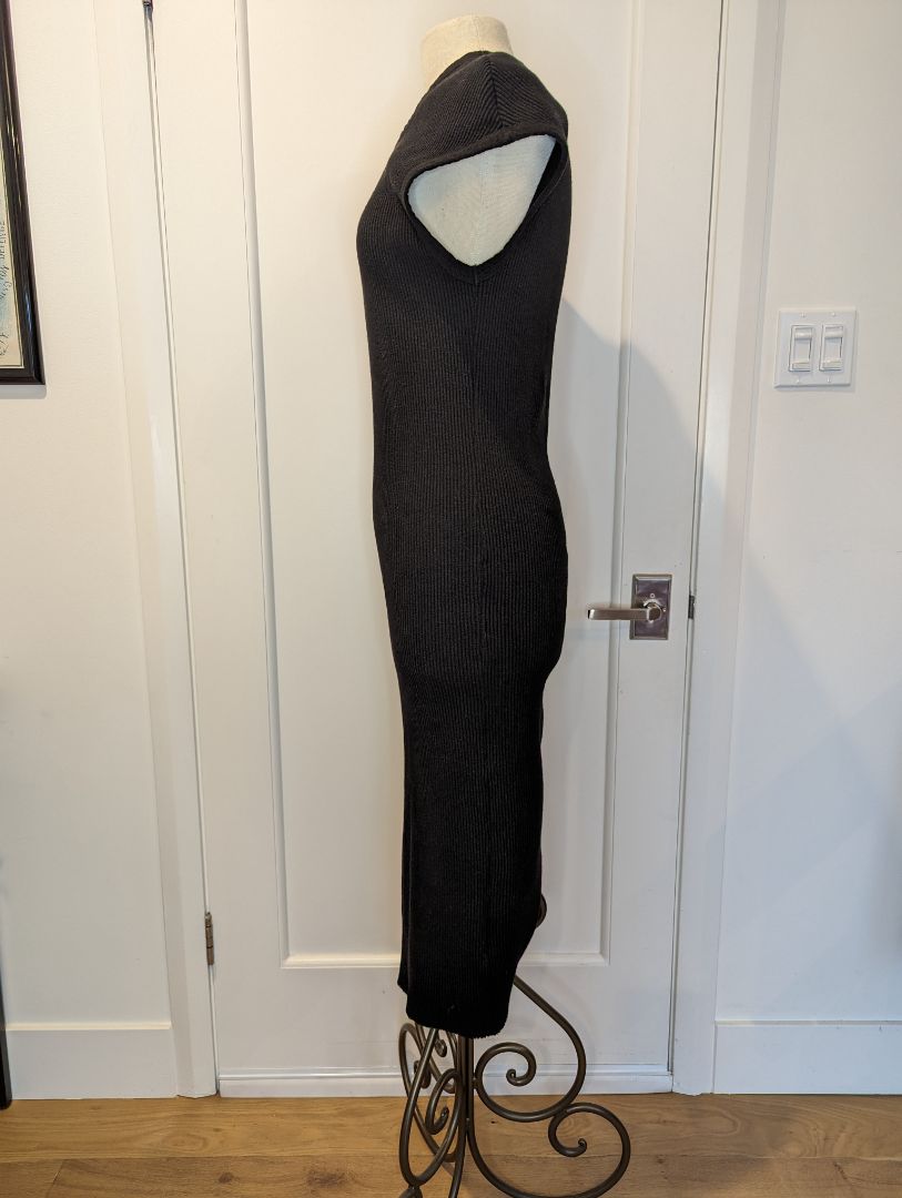James Perse Size: L