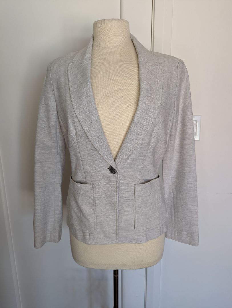 St. John Size: 4 Jackets