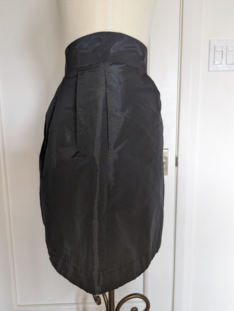 Banana Republic Size: 4 Skirt