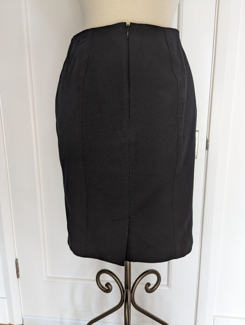 Banana Republic Size: 4 Pencil