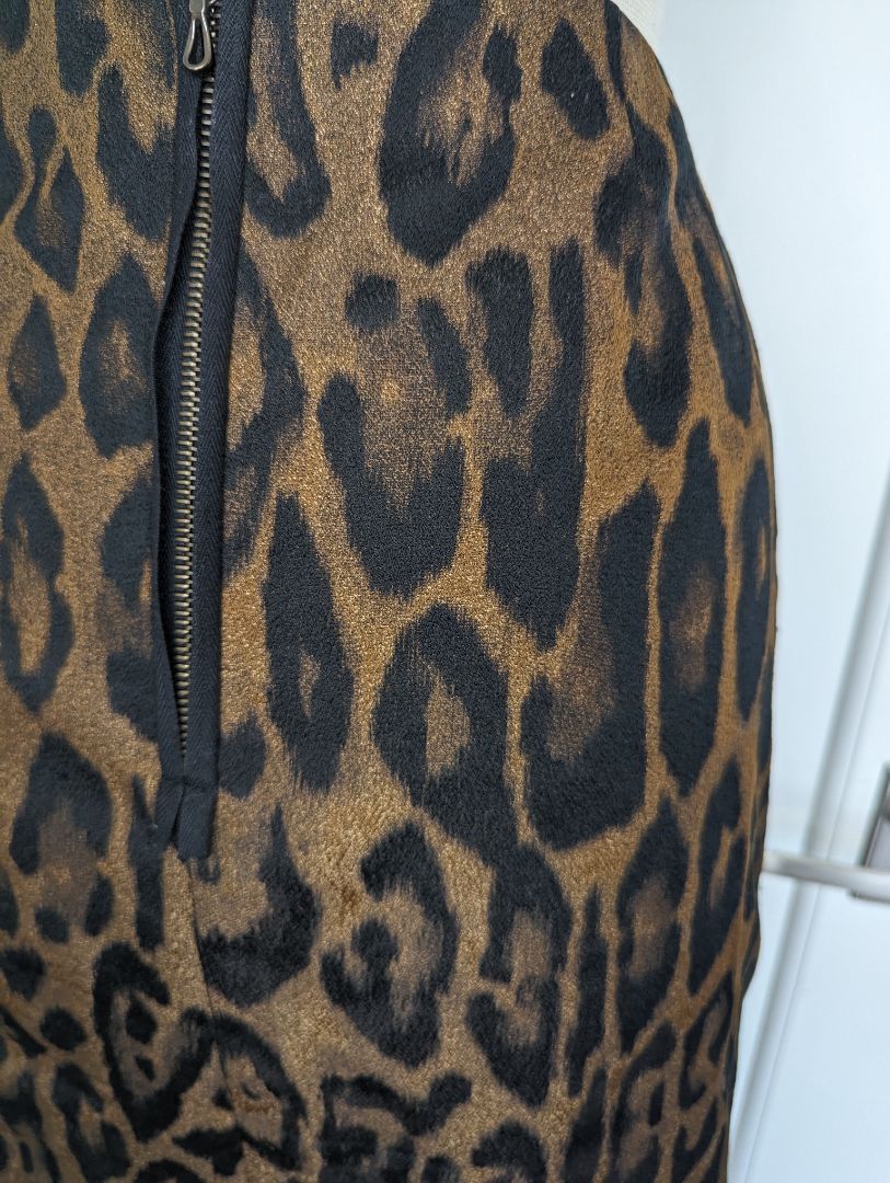 Lanvin Size: 40 Pencil