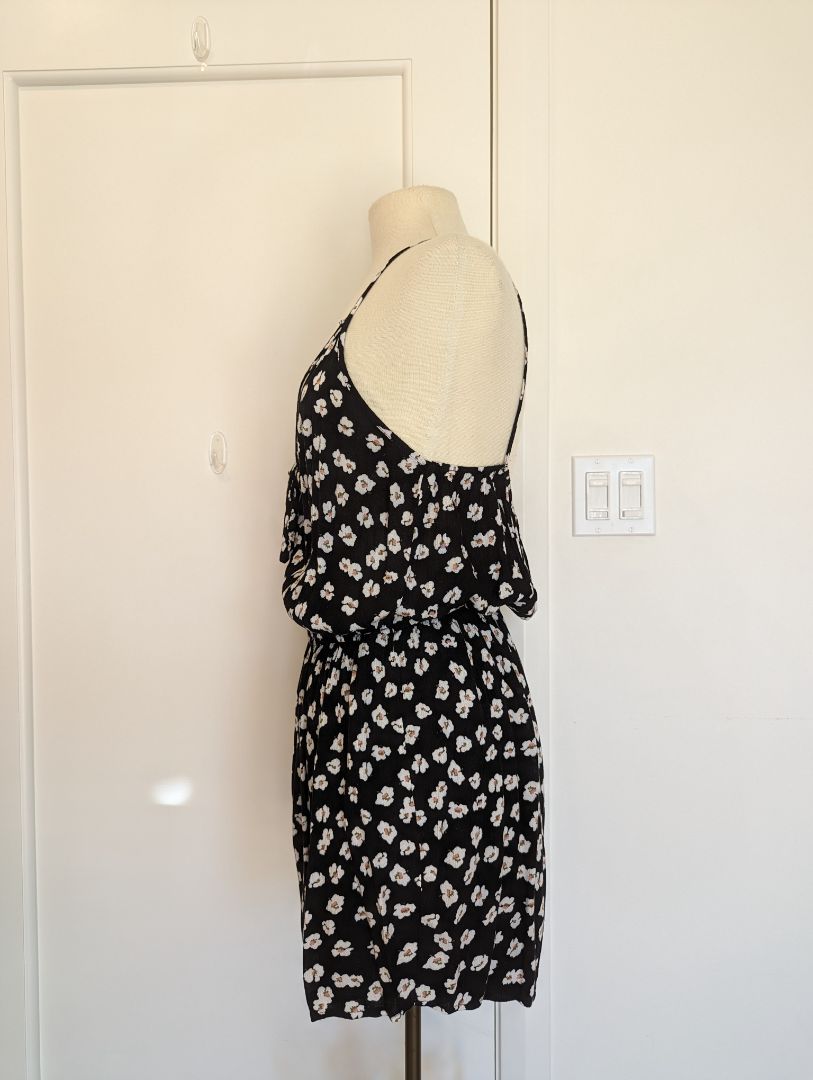 Lilian Size: S/M Romper