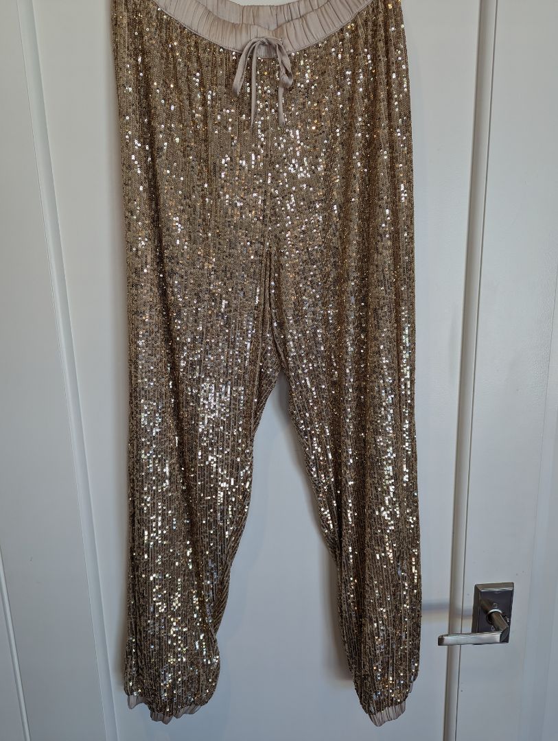 Victoria's Secret 2 pc. Size: L