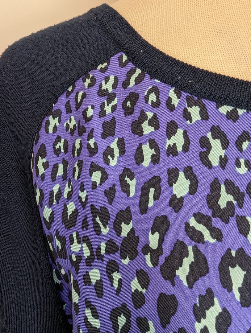 Juicy Couture Size: XL Sweater