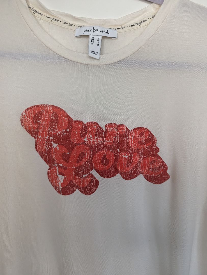 Peace Love World Size: S Tee
