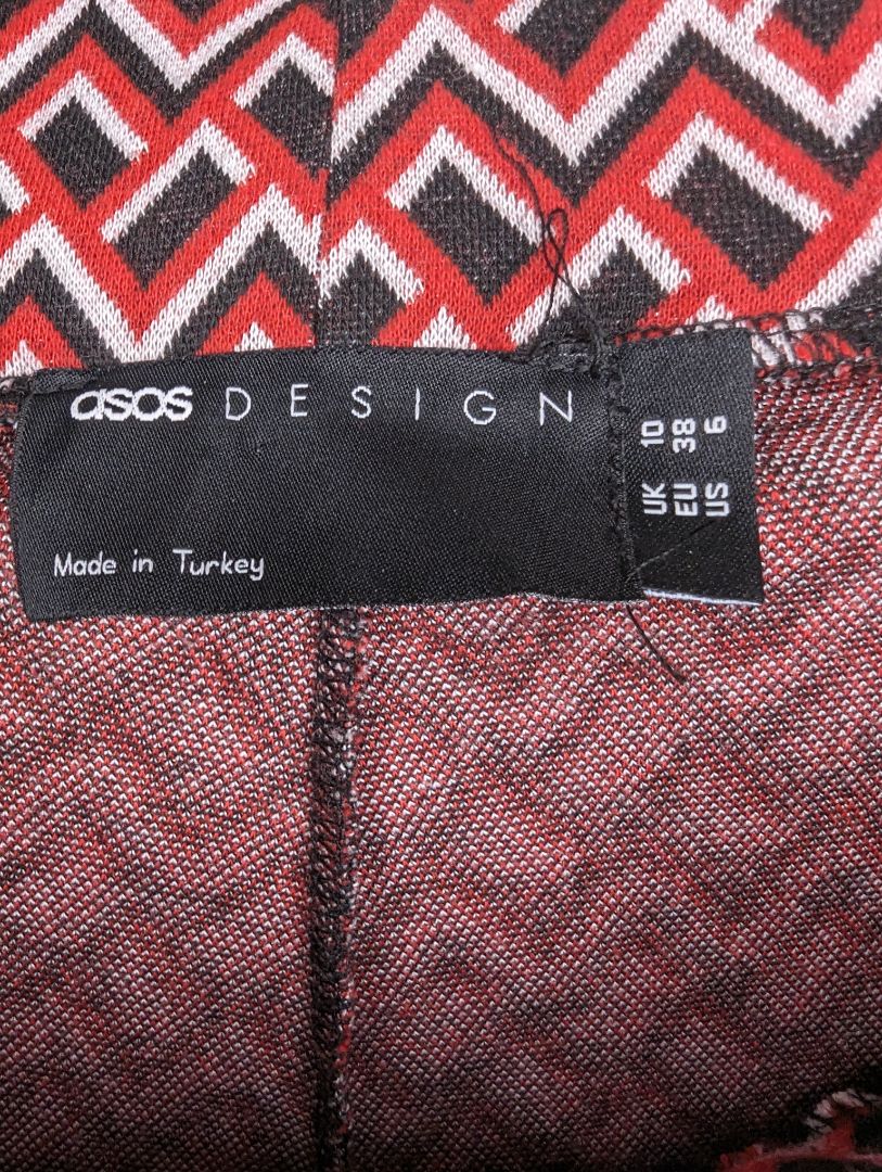 ASOS Size: 6 Flare