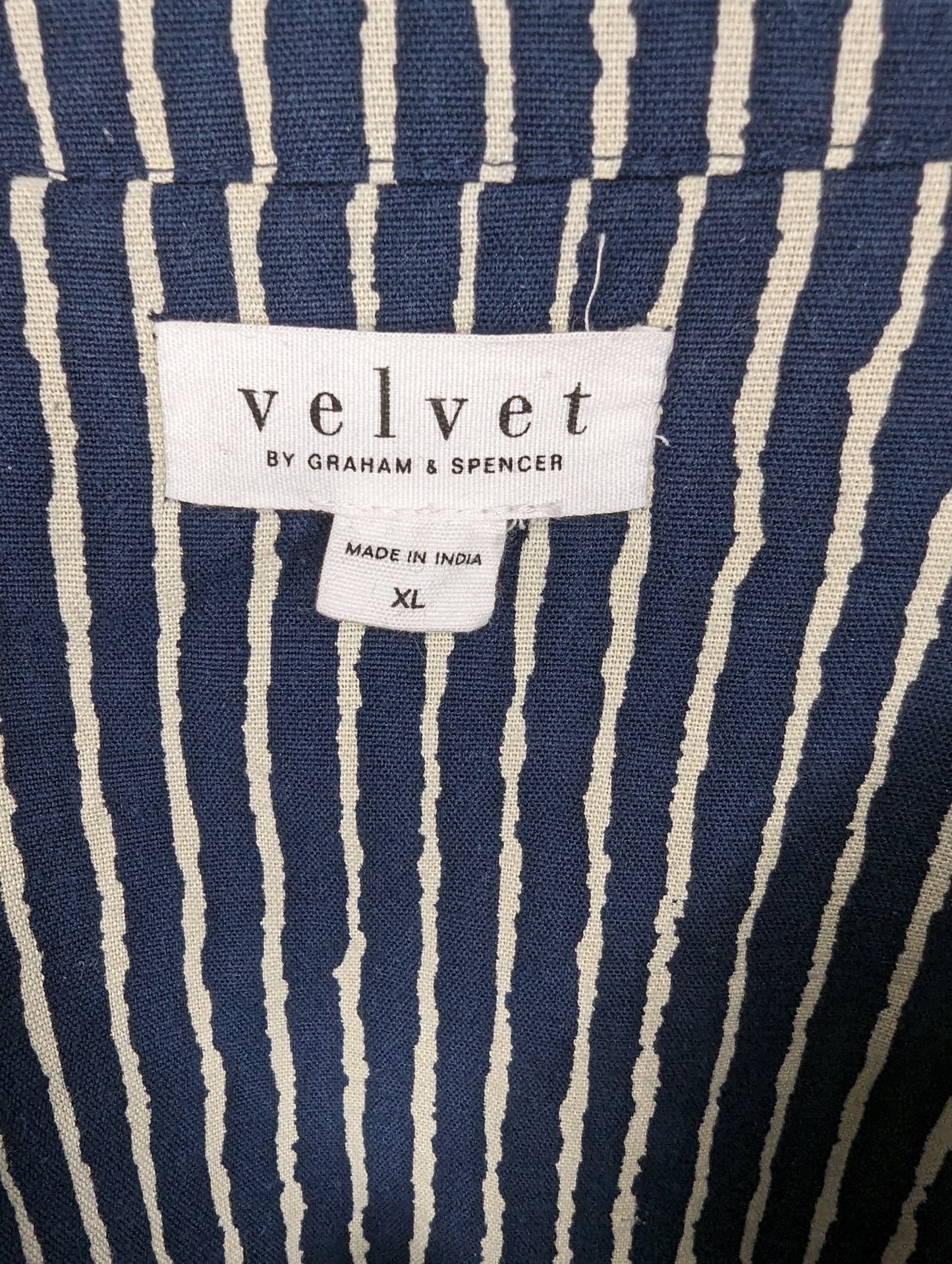 Velvet by Graham & Spencer Size: XL Dress