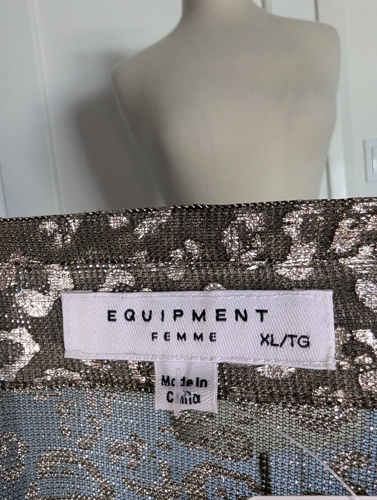Equipment Size: XL Gold Blouse