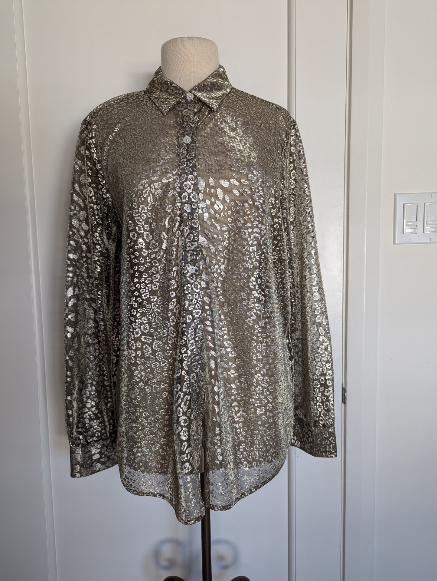 Equipment Size: XL Gold Blouse