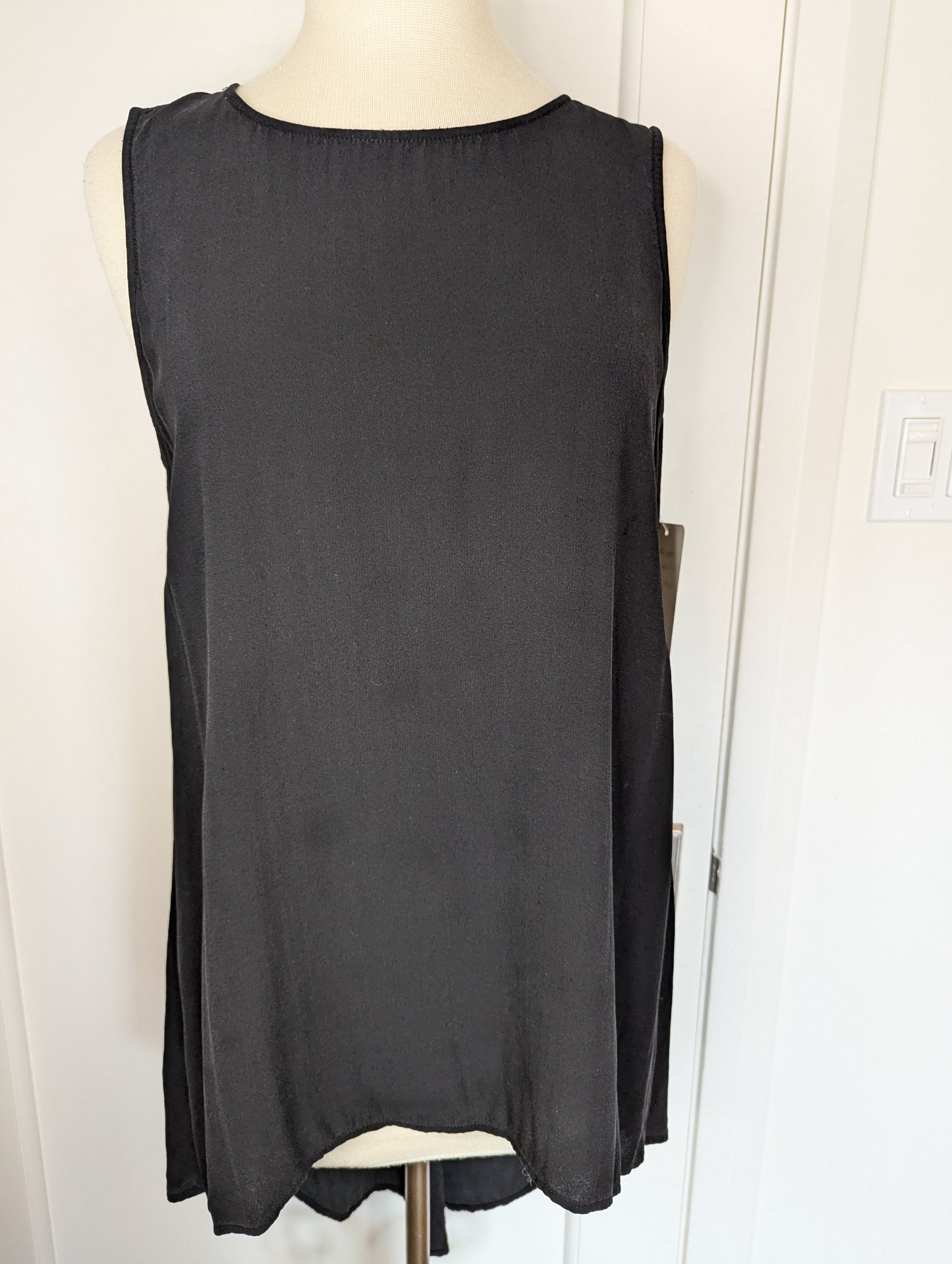 Eileen Fisher Size: M Tank