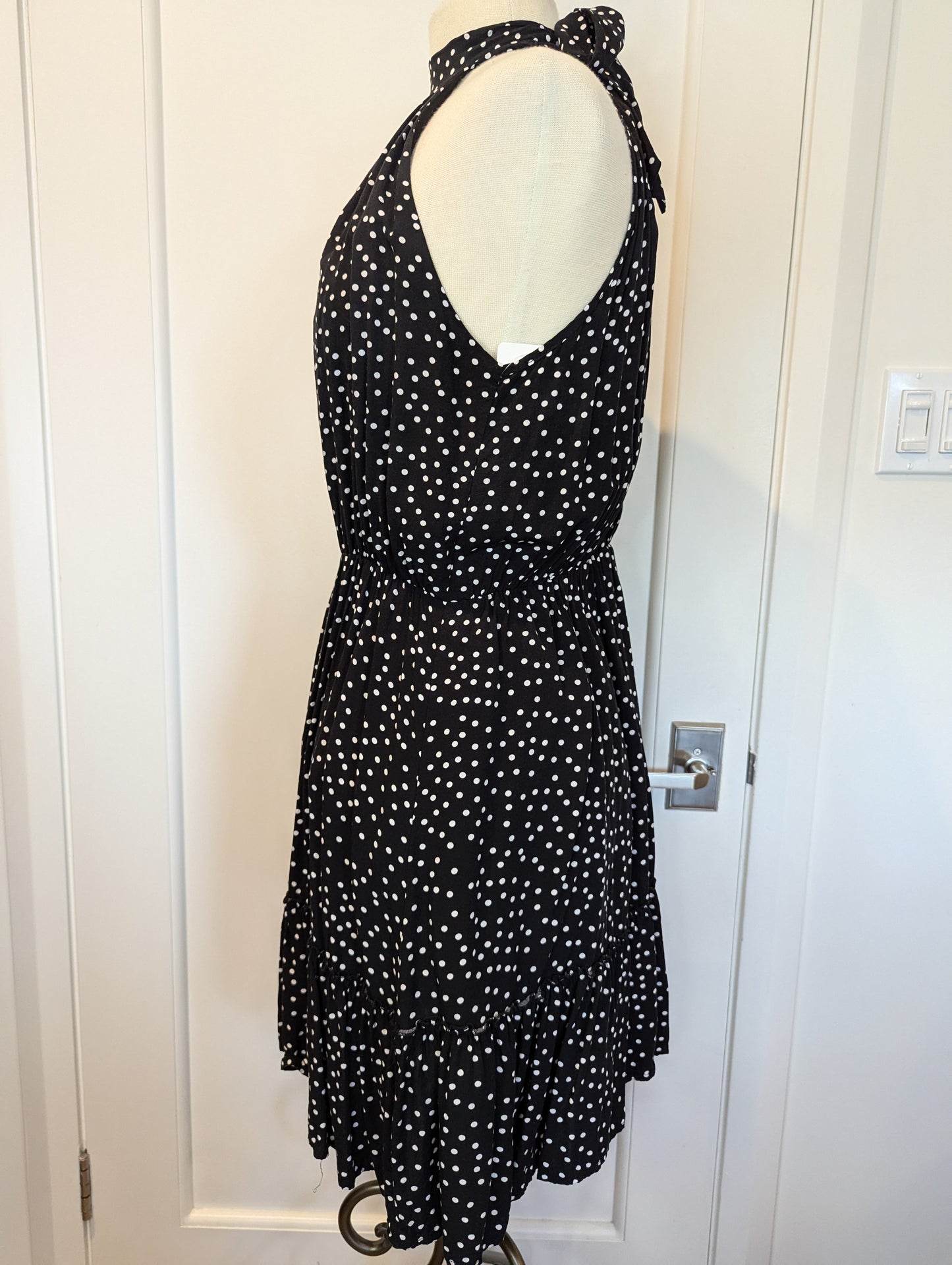 Polka Dot Size: L Halter