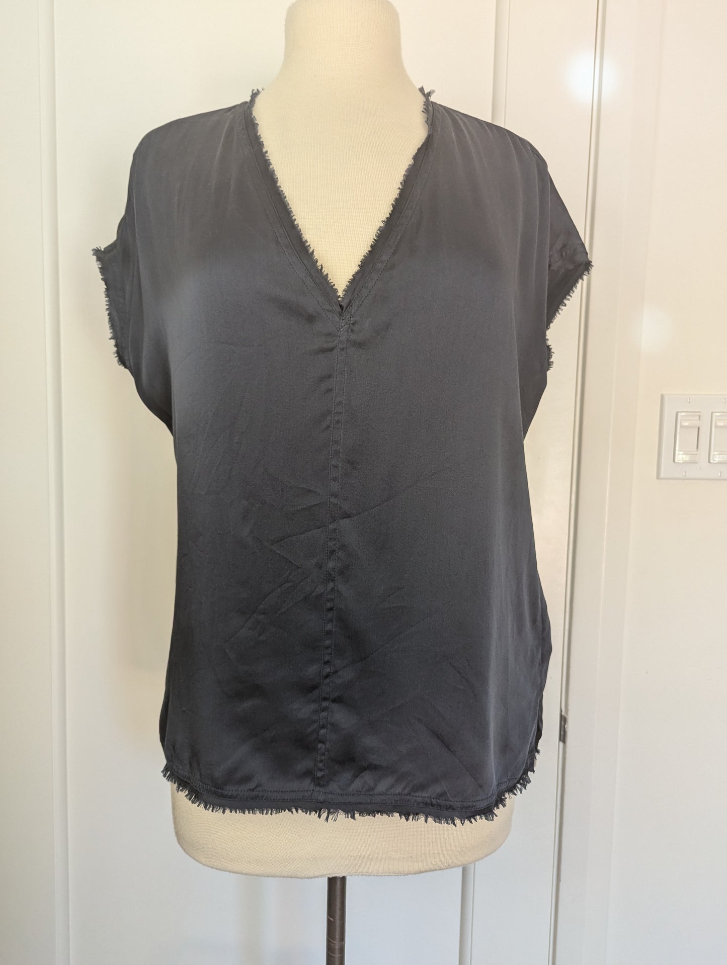 Go Silk Tee Size: M