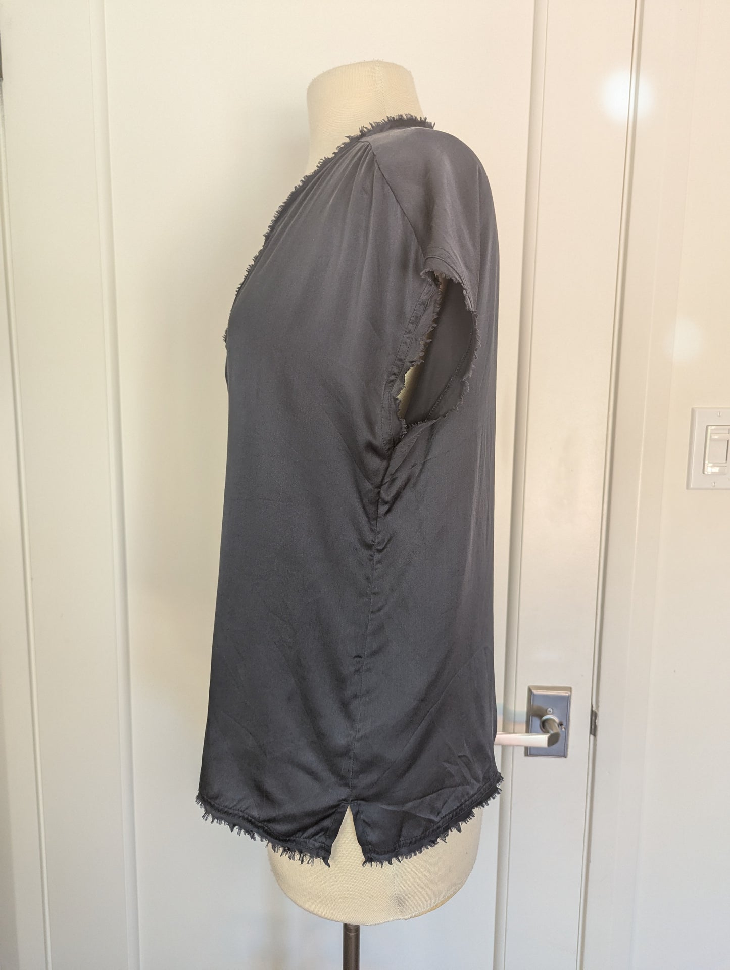 Go Silk Tee Size: M