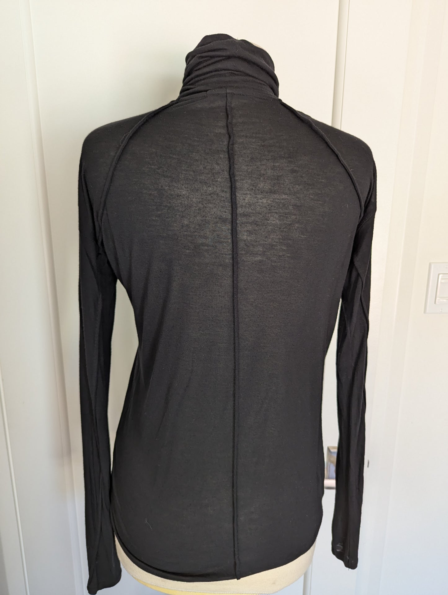Rag & Bone Turtleneck Size: M