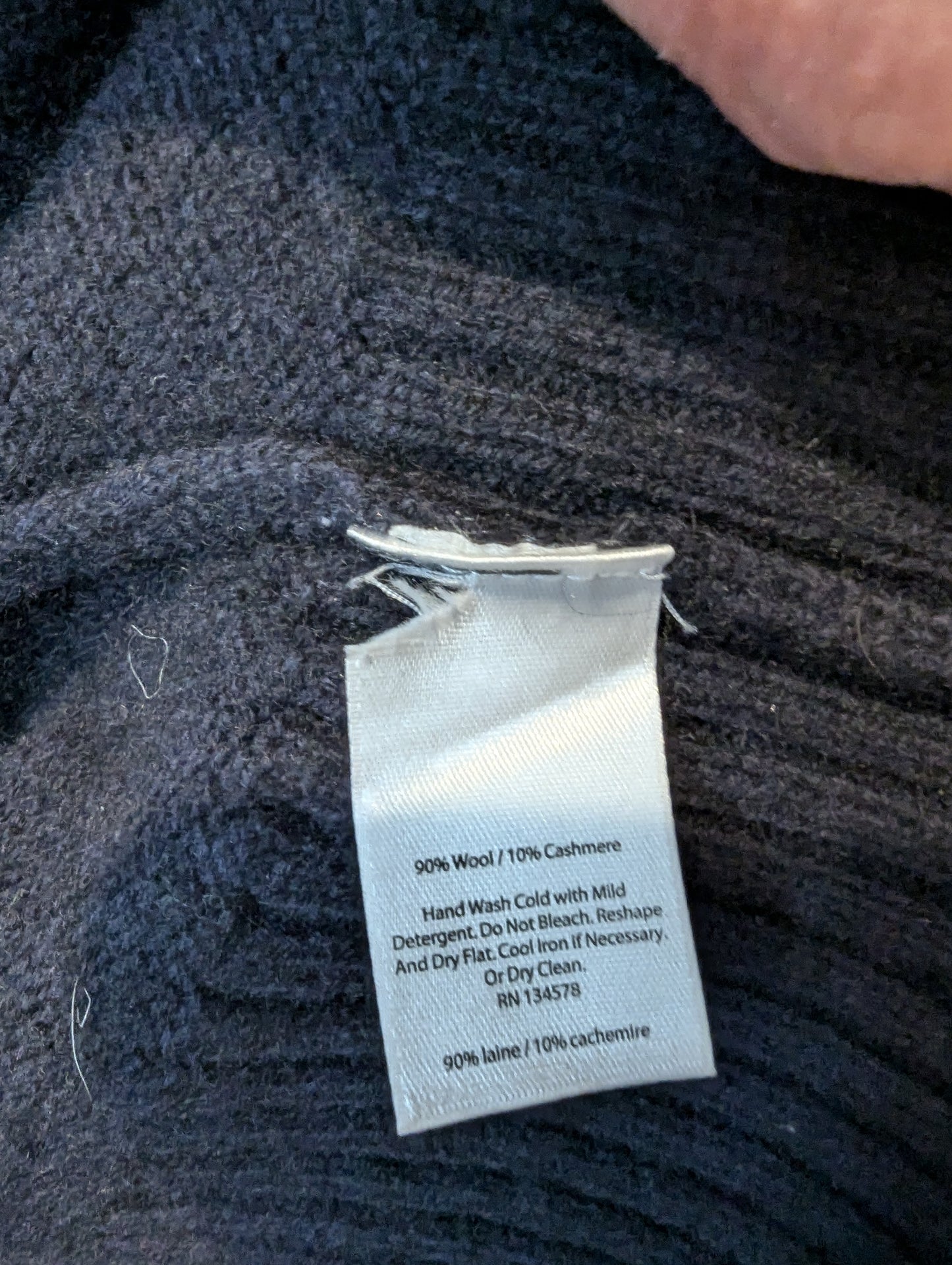 Vineyard Vines Sweater Size: S