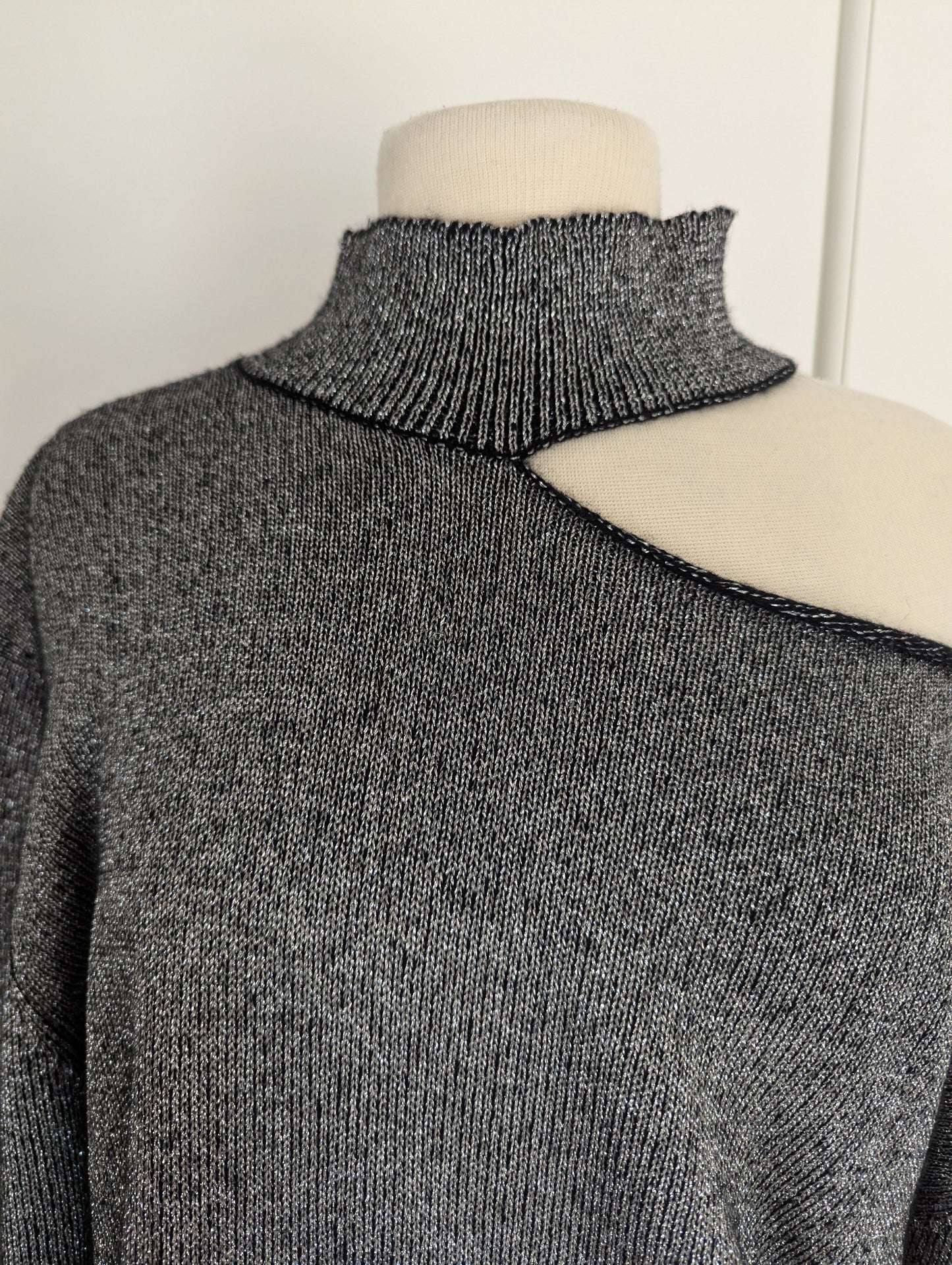 RtA Sweater Size: S