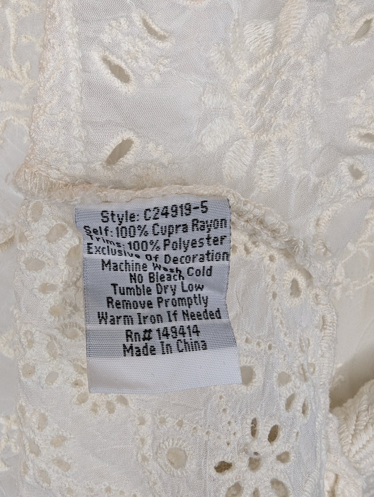 Embroidered Top Size: L/XL