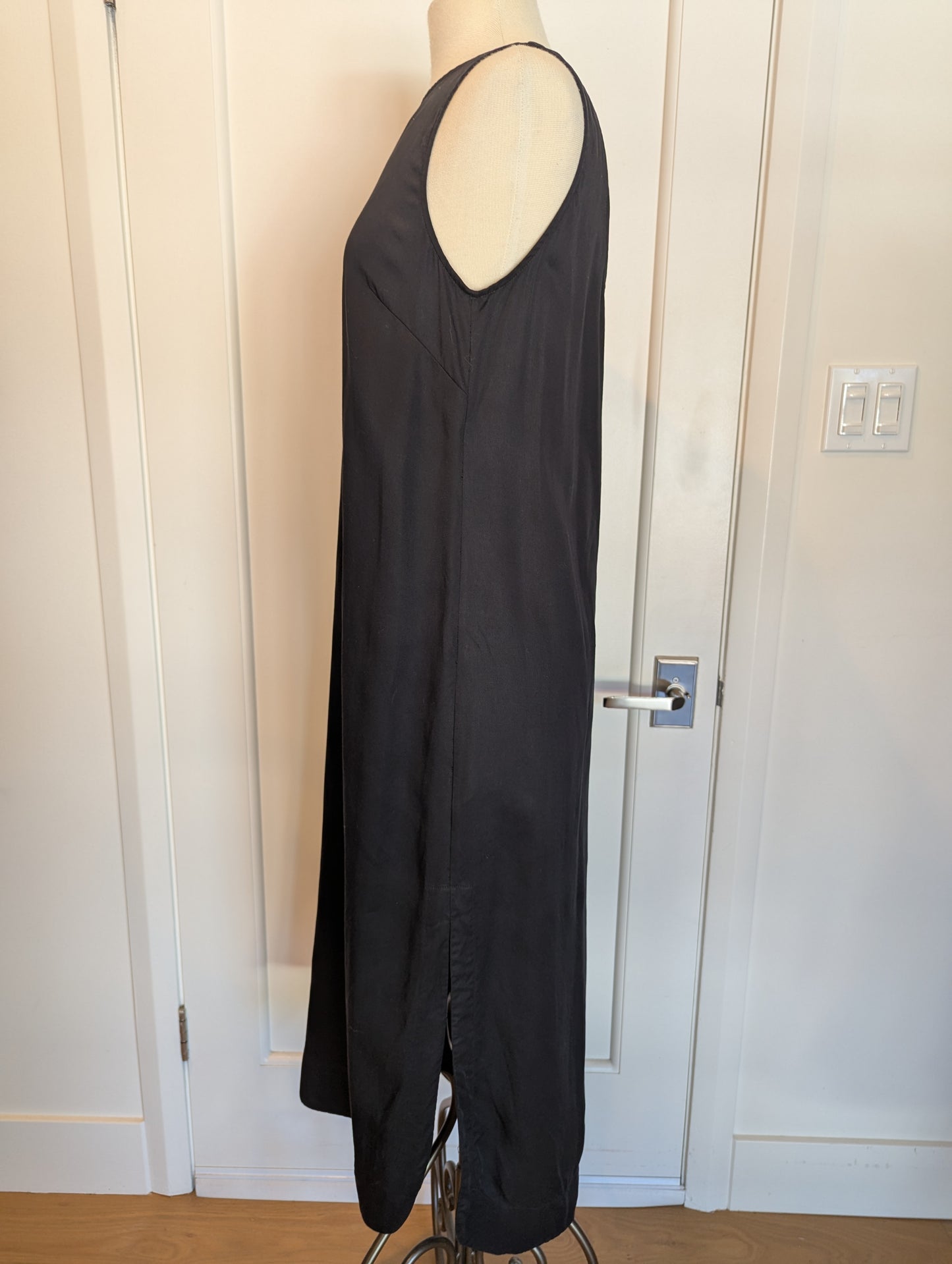 Naomi Nomi Dress Size: M