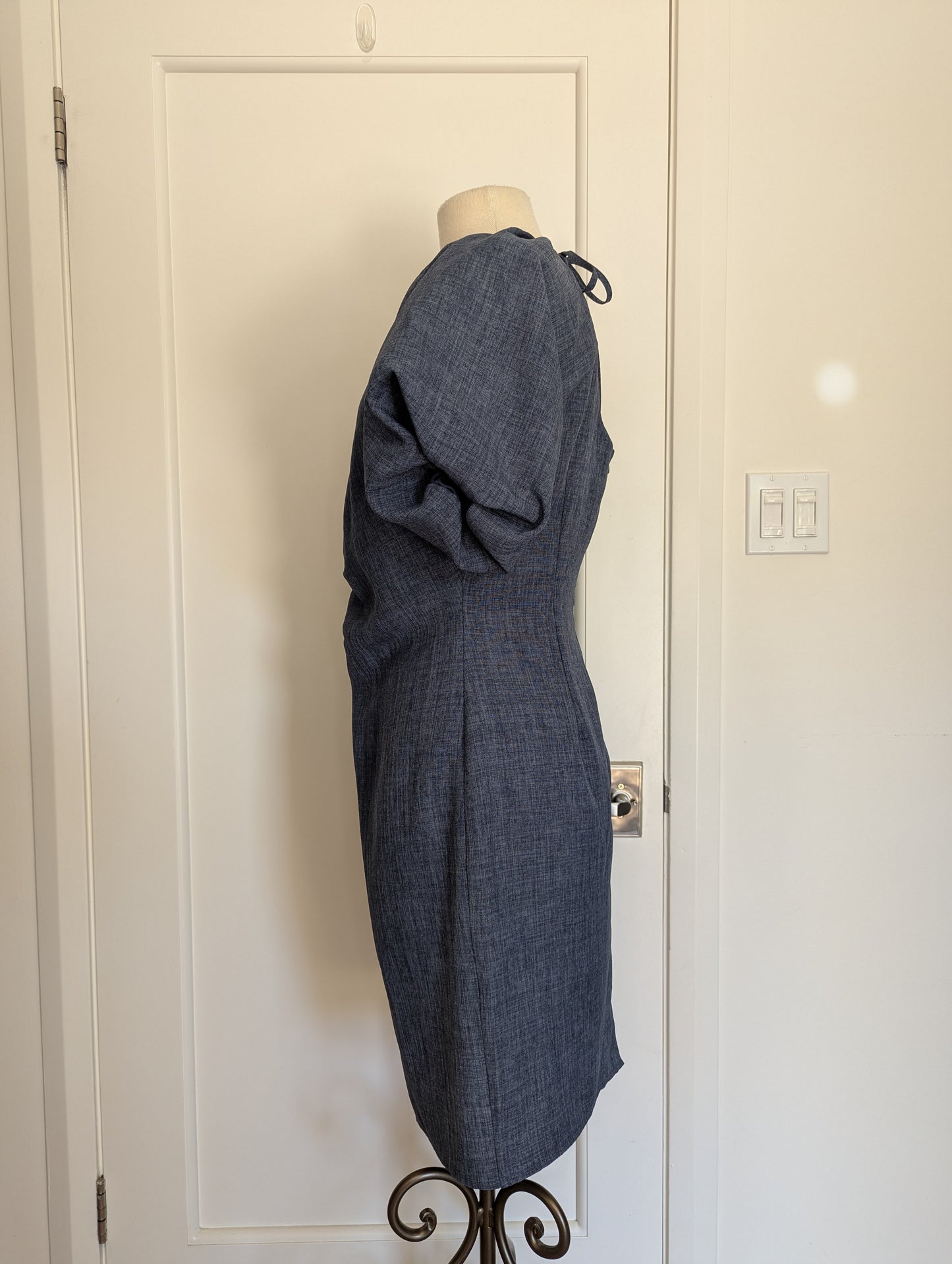 Tahari Dress size: 8