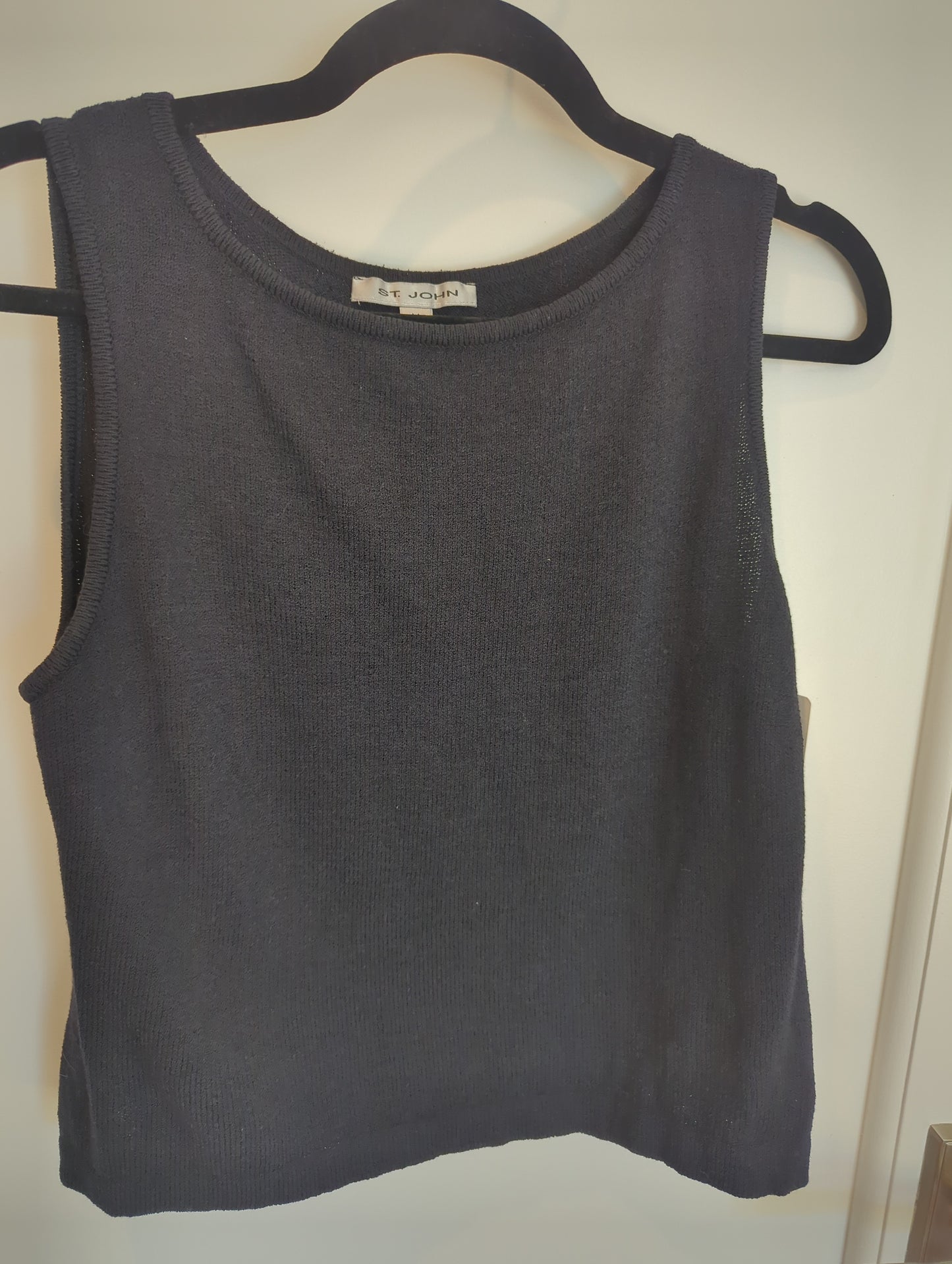 St. John Black Tank Size: M
