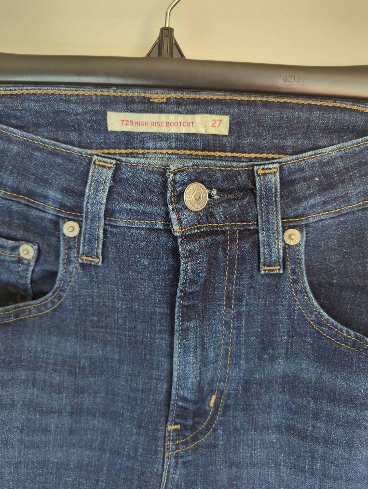 Levi's Hi-Rise Bootcut Medium Wash Size: 27