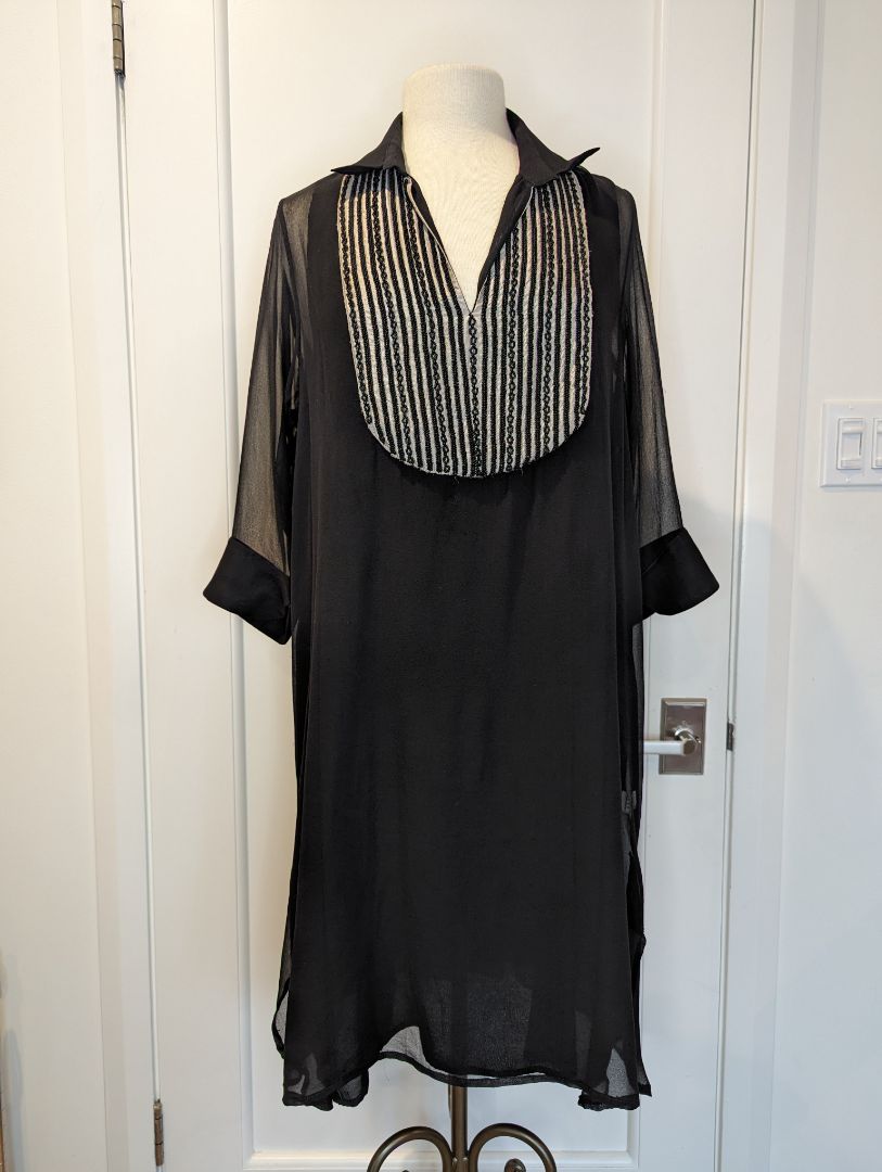 Roberta Freymann  Size: M Tunic