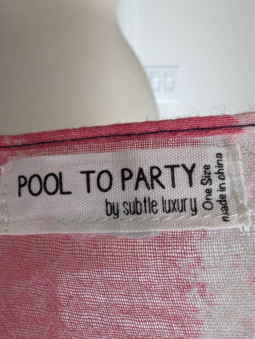 Pool 2 Party  Size: O/S Coverup