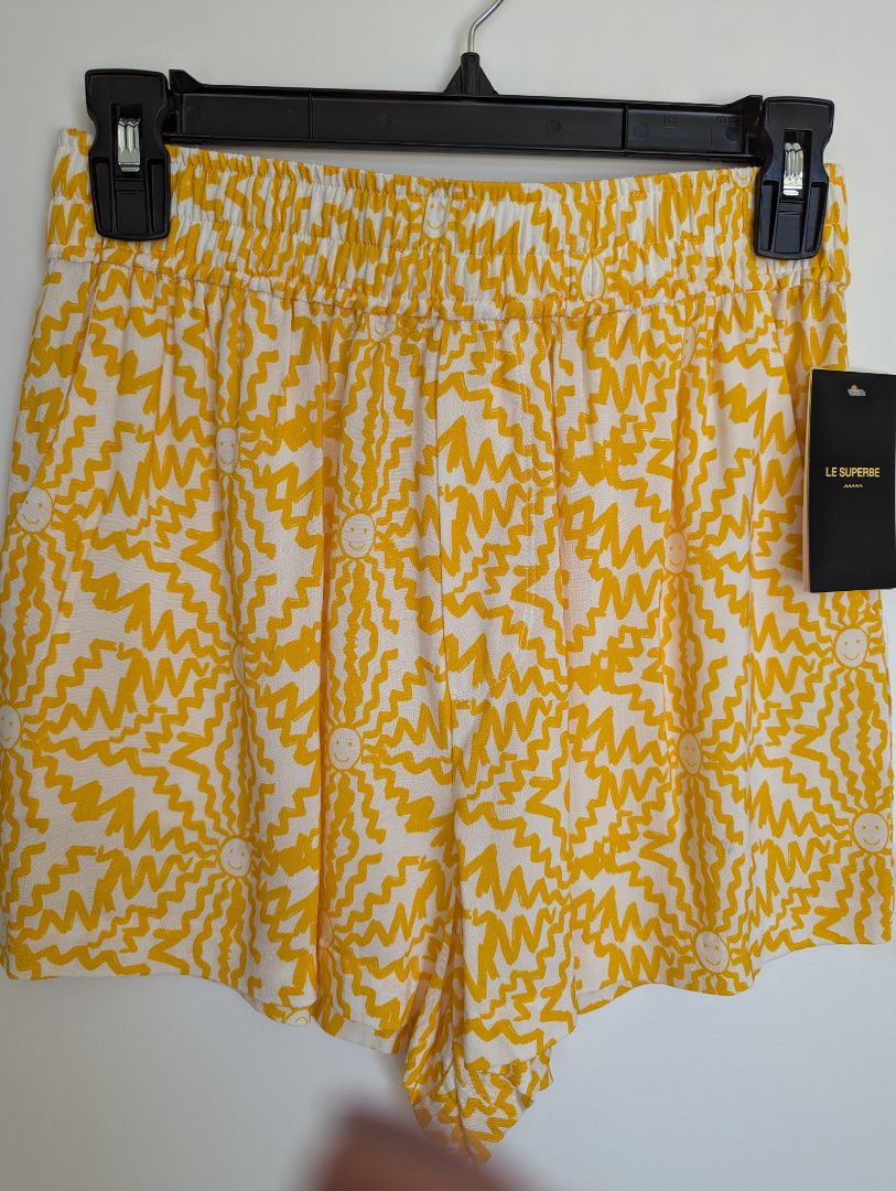 Le Superbe  Size: S Shorts