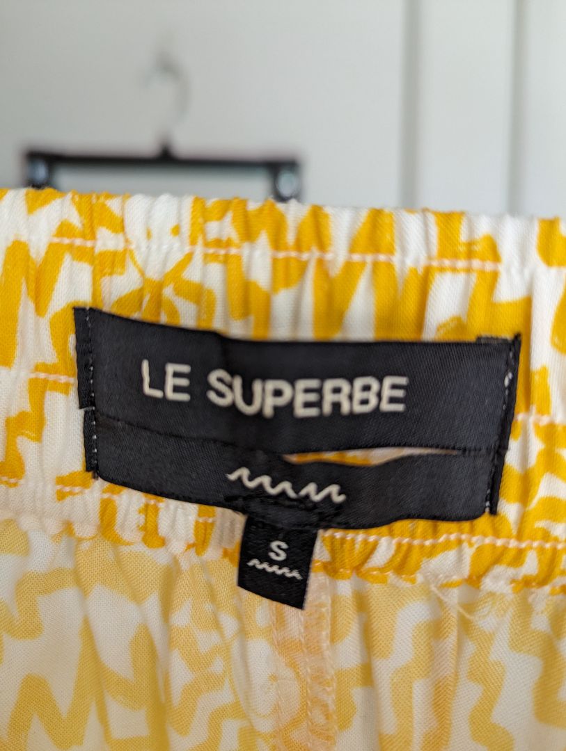 Le Superbe  Size: S Shorts