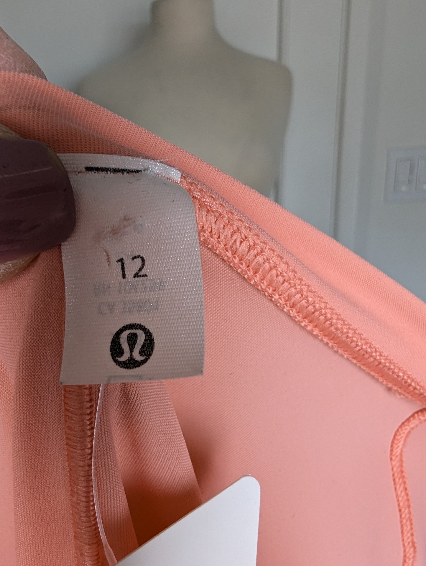 Lululemon Size:12 Tee