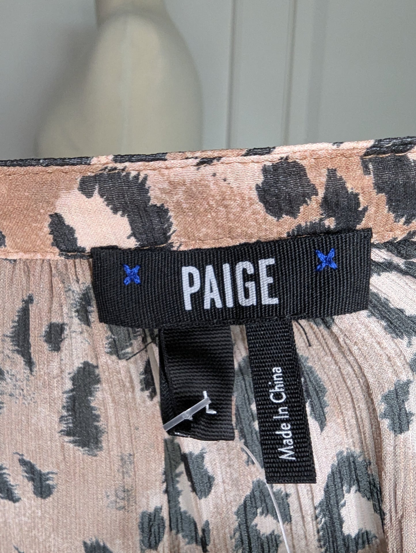 Paige Size: L Blouse