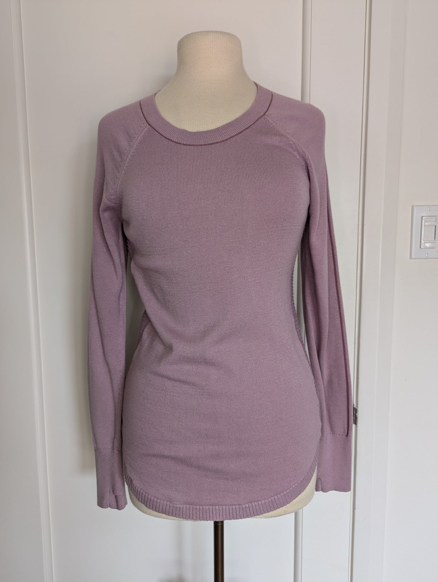 Lululemon  Size: S /6