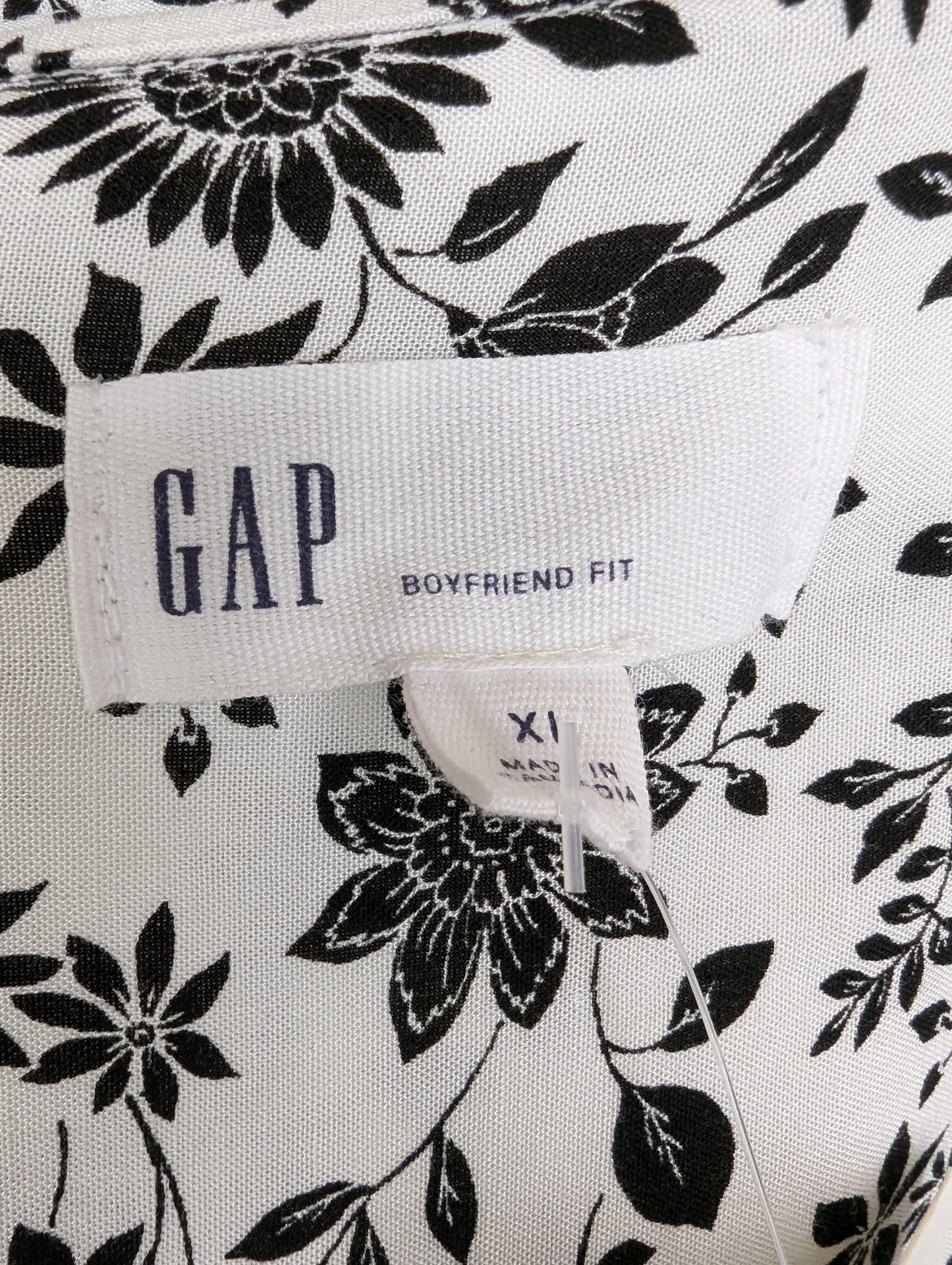 Gap Size: XL Shirt