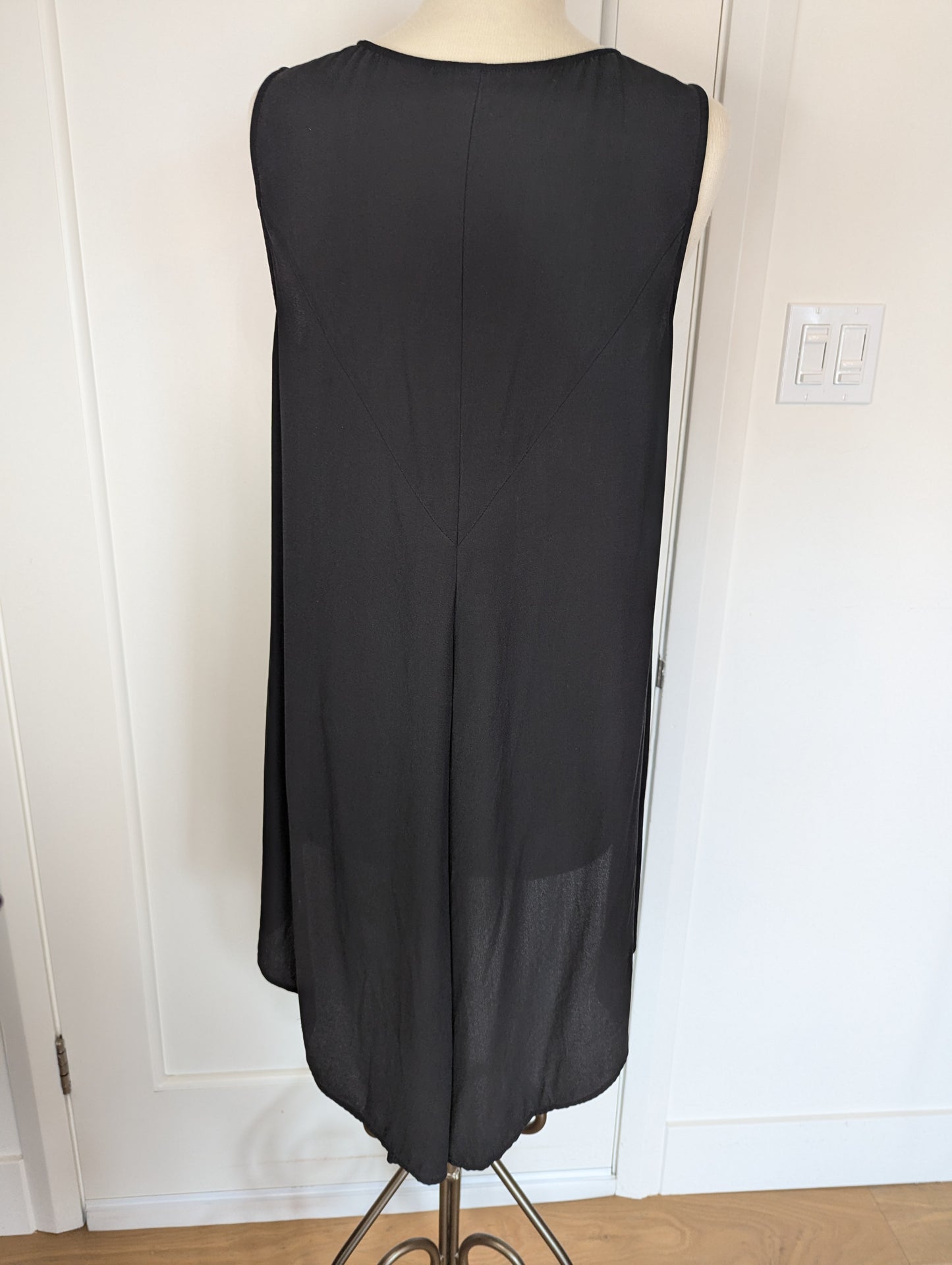 Eileen Fisher  Size: M Tank