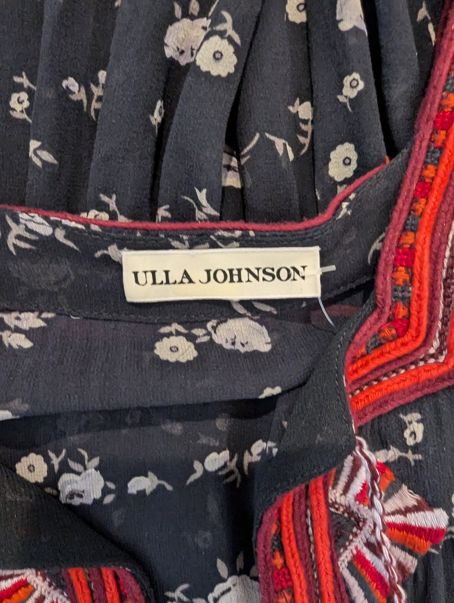 Ulla Johnson Size: 6 Midi