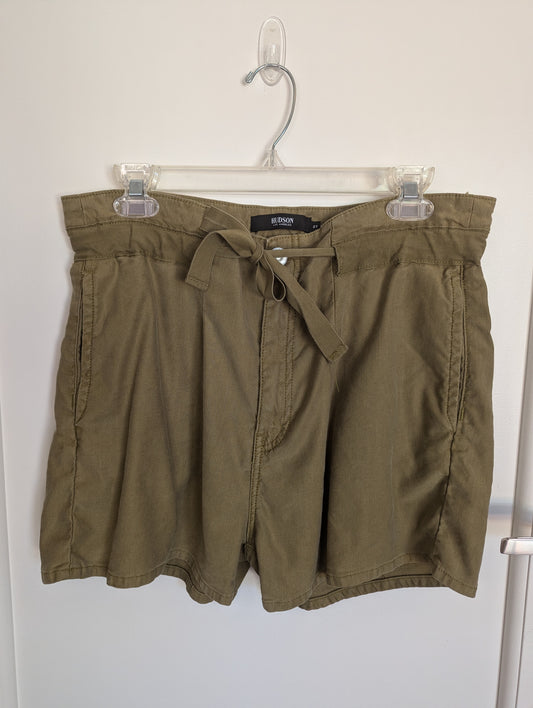 Hudson Size: 27 Shorts