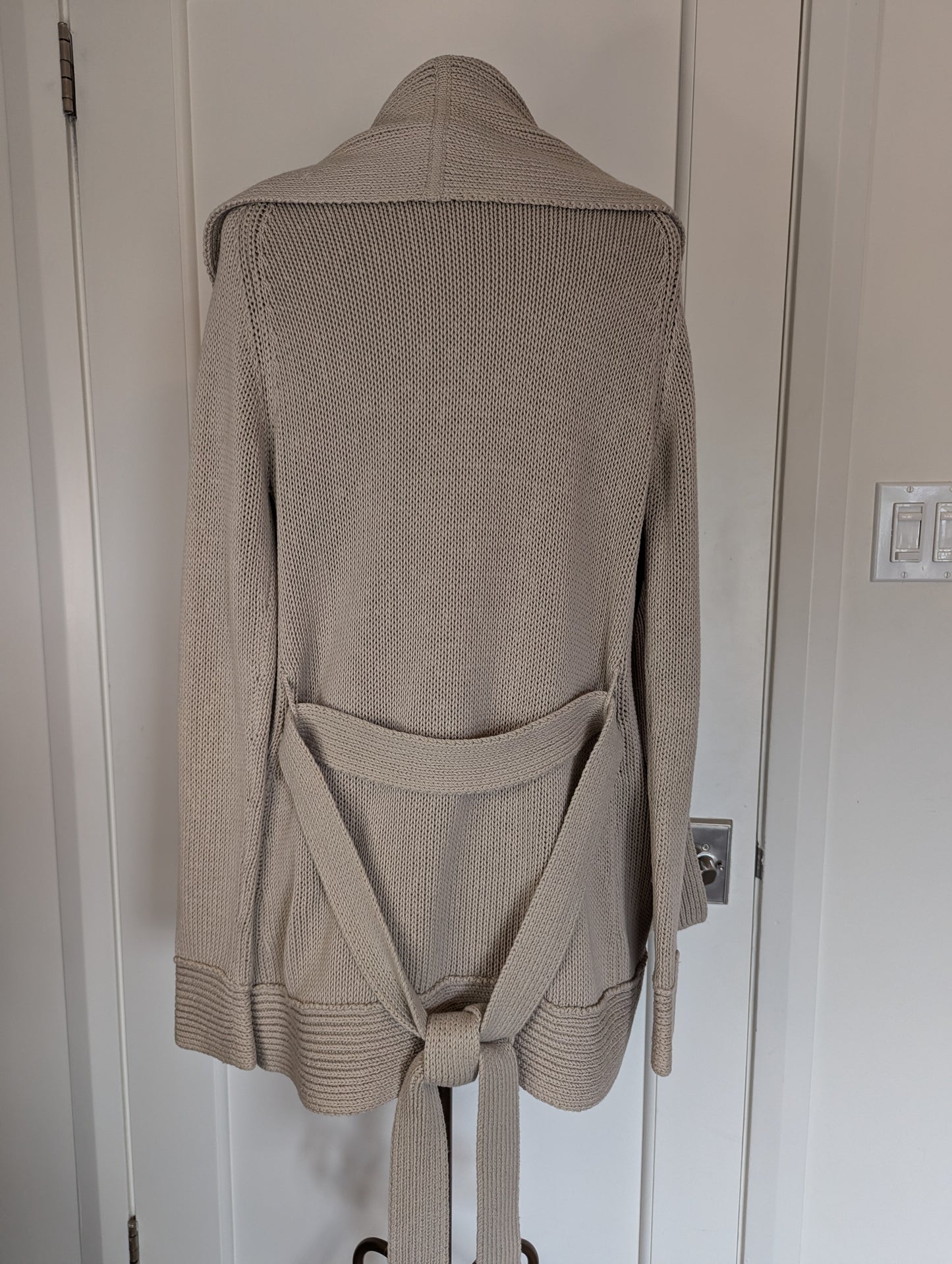 Theory Cardigan  Size: L