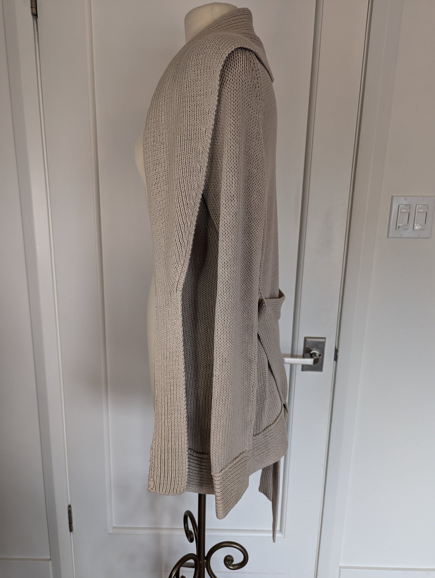 Theory Cardigan  Size: L