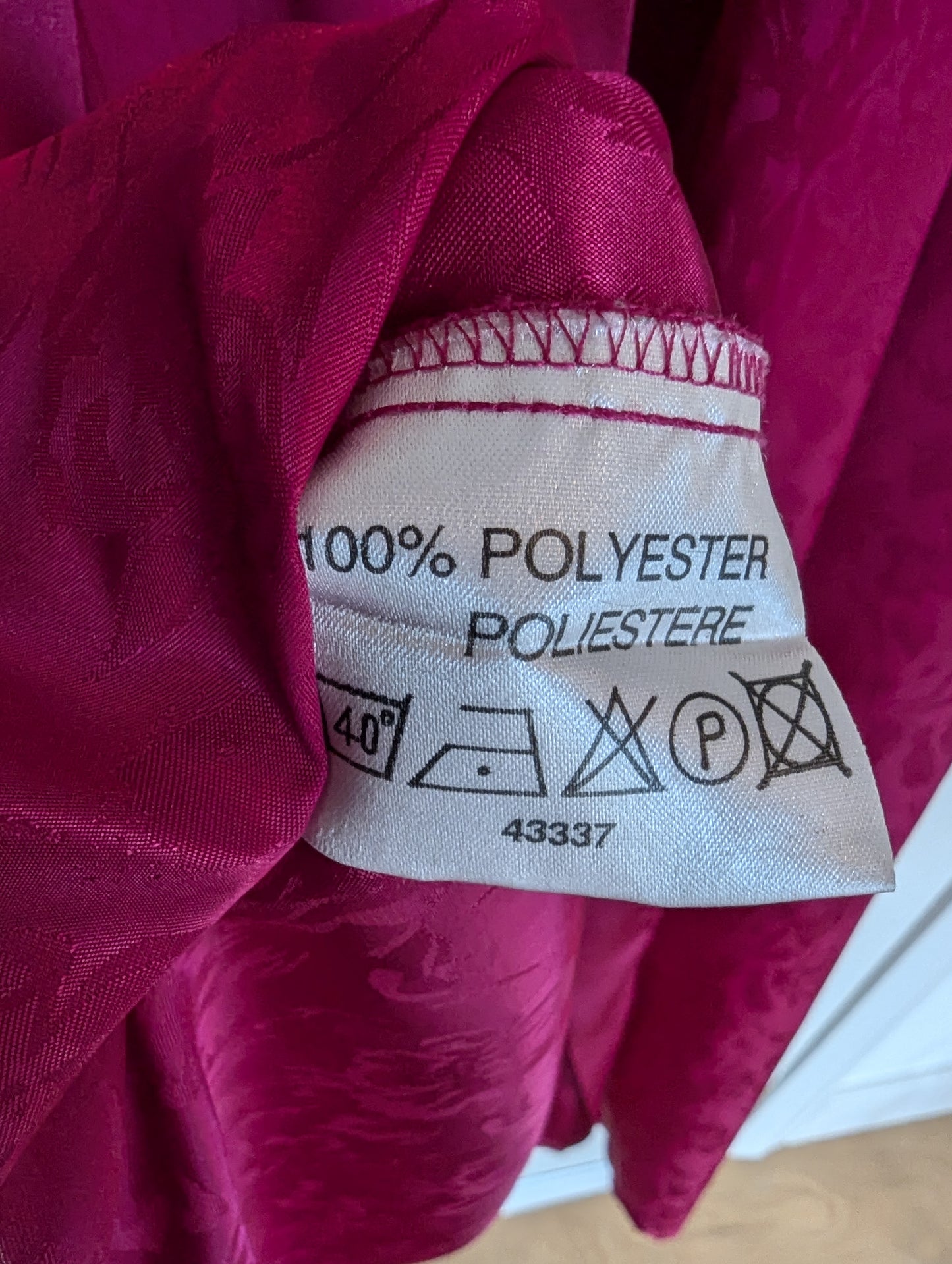 Avance Creation Robe  Size:  XL
