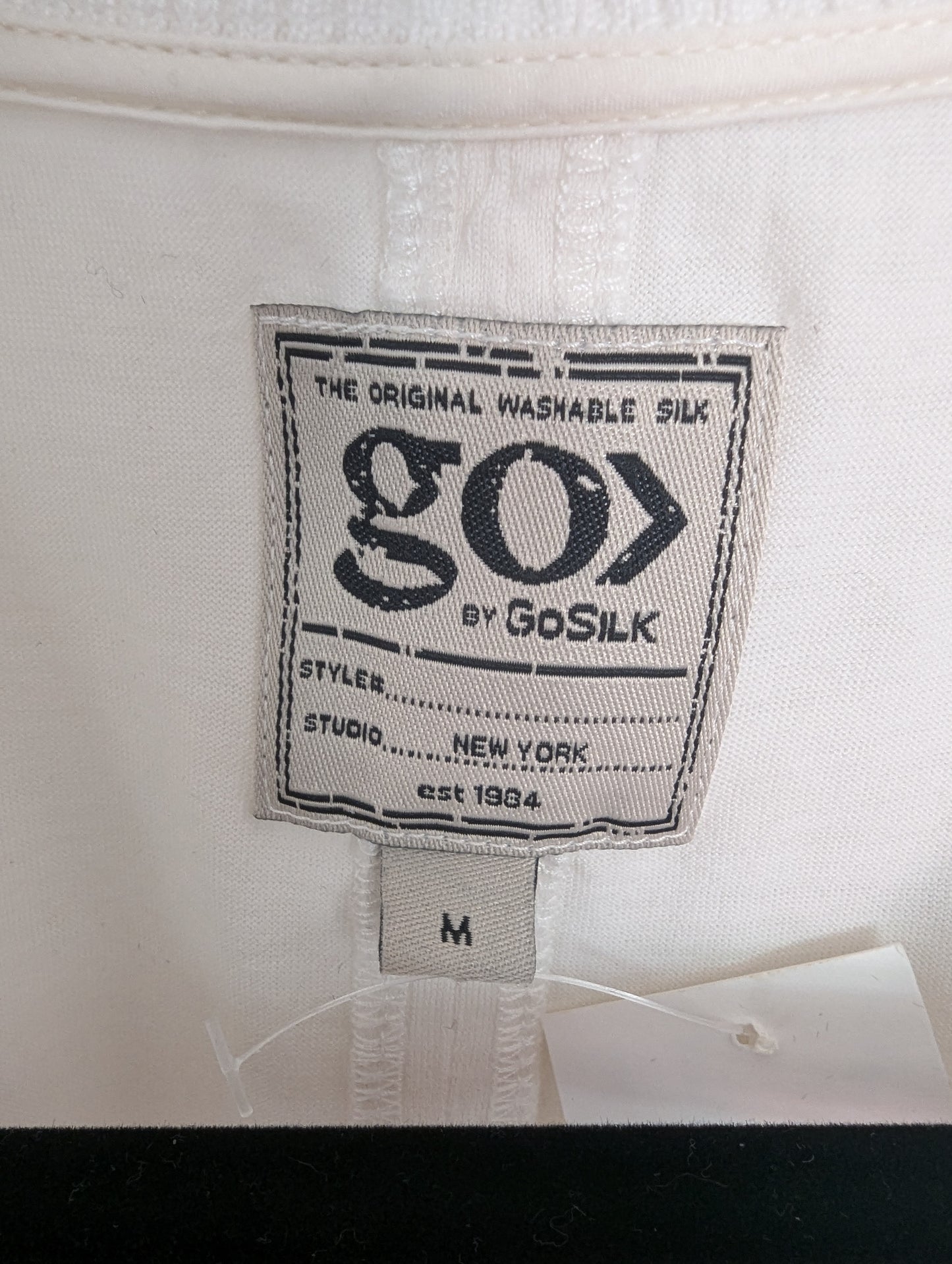 GO by Go Silk Size: M Tee