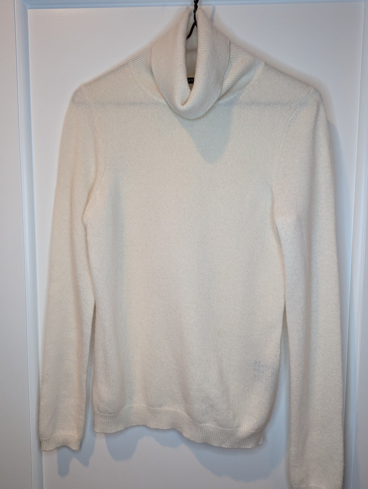 Bloomingdale's Sweater Size: S