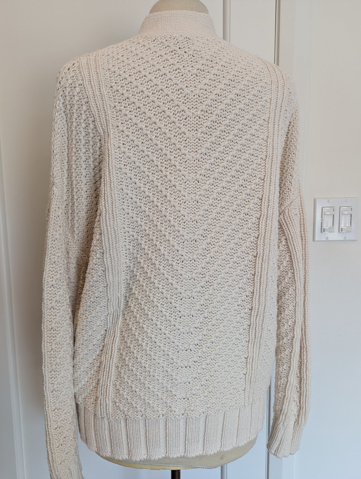 Faherty Cardigan Size: M