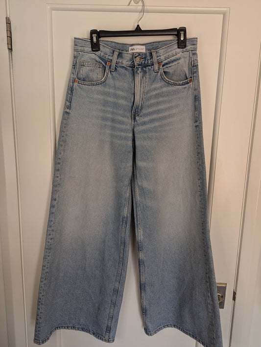 Zara Wide Leg Jeans Size: 4