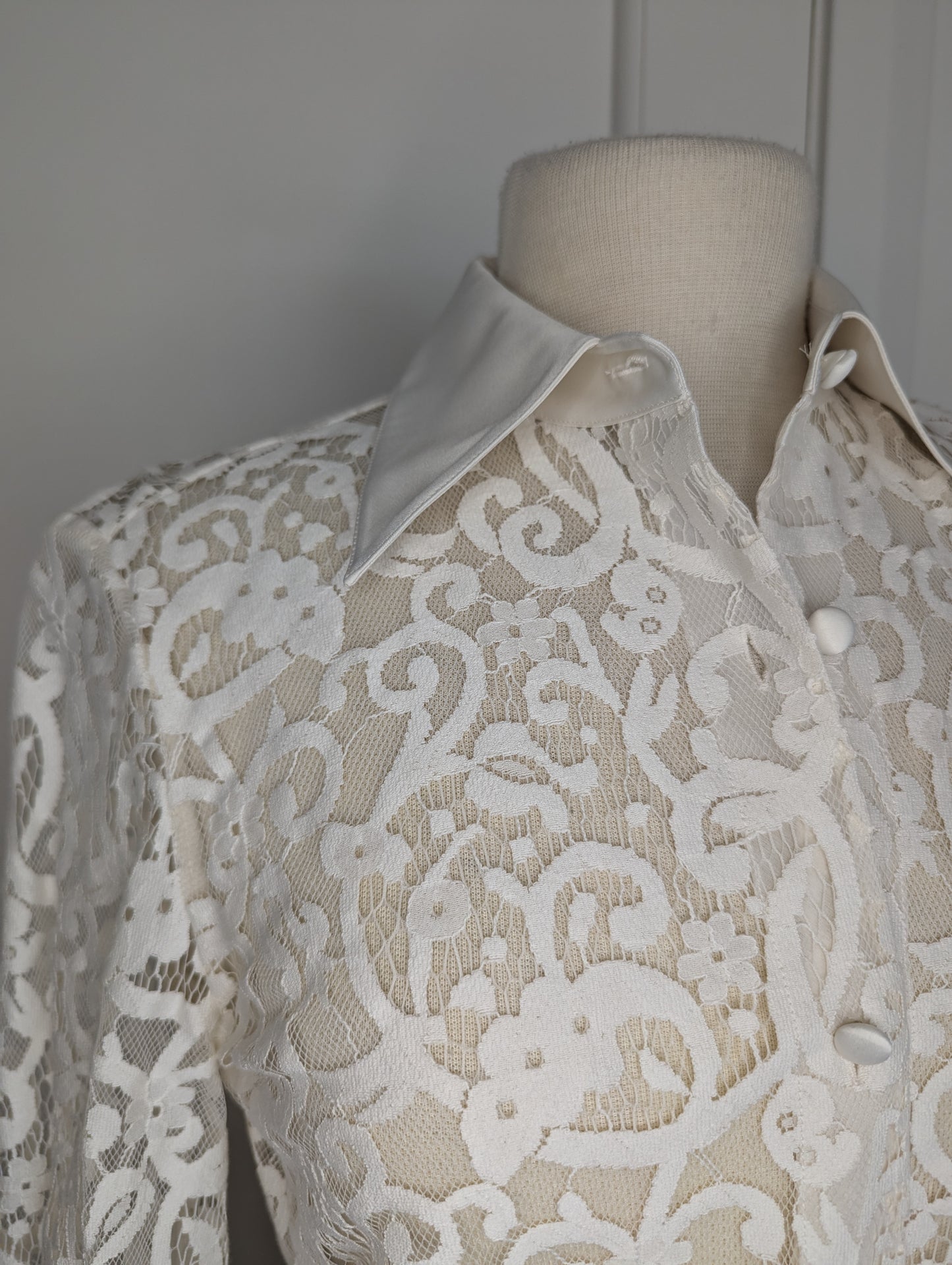 Tory Burch Lace Blouse Size: 2