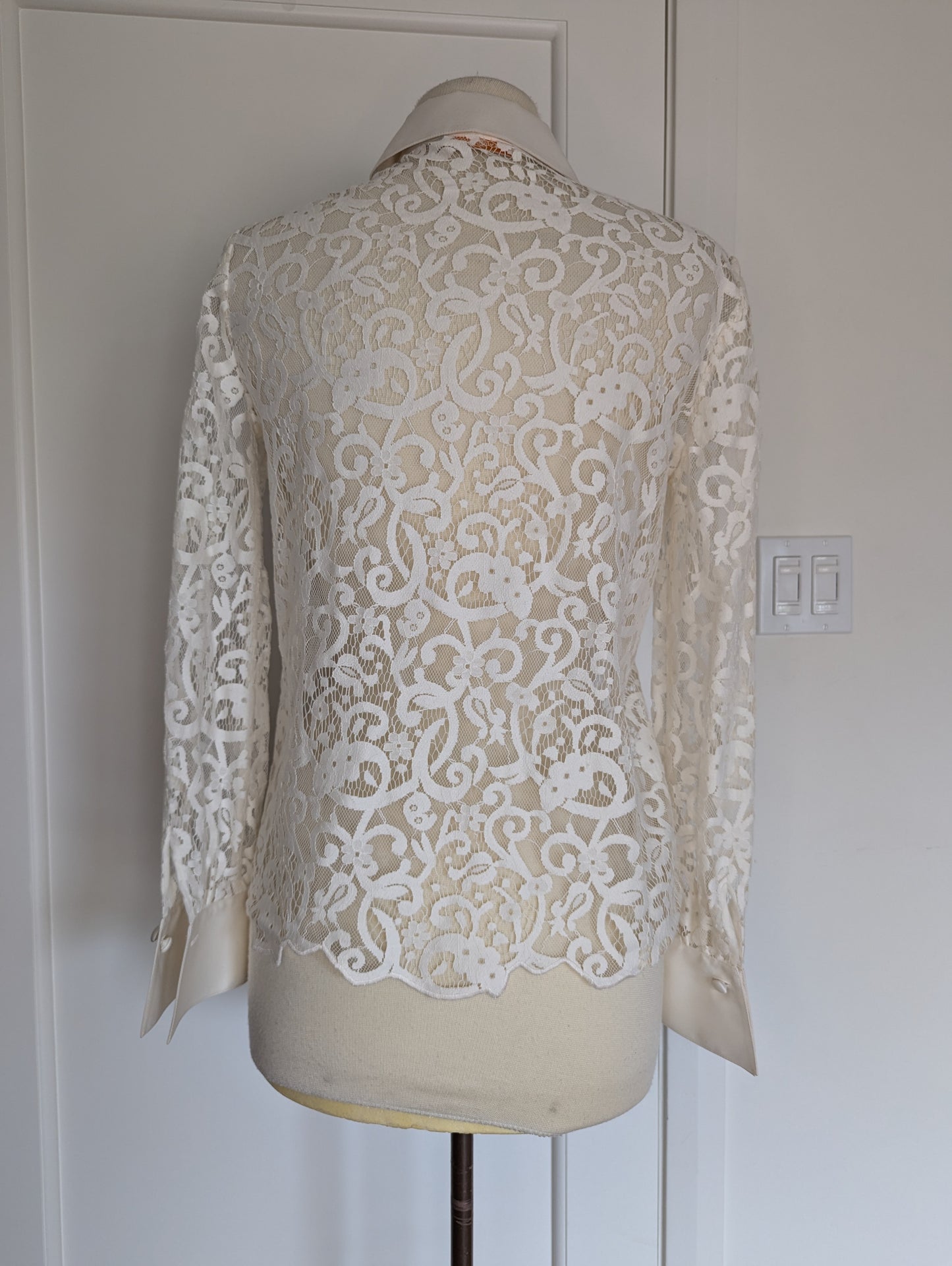 Tory Burch Lace Blouse Size: 2