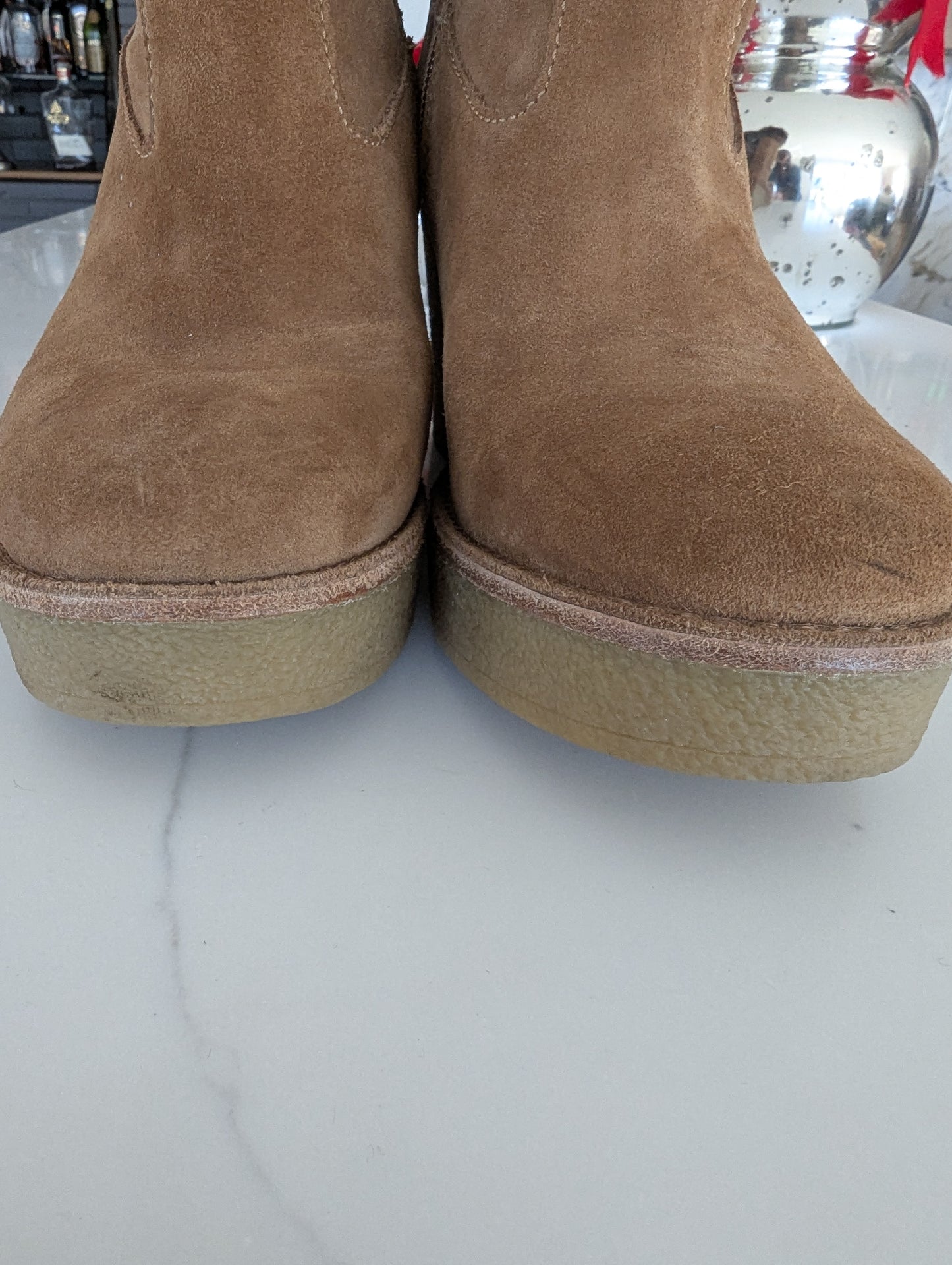 UGG Valberg Wedge Boots Size: 8.5