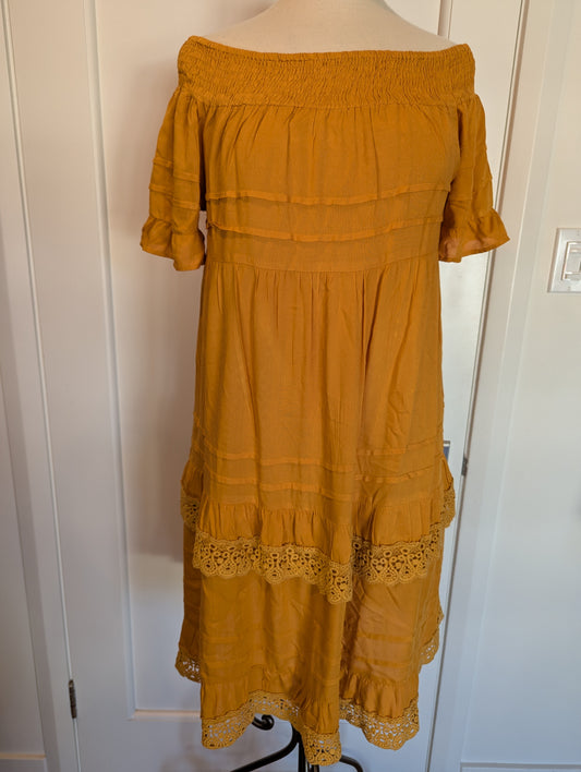 J. GEE Dress Size: L